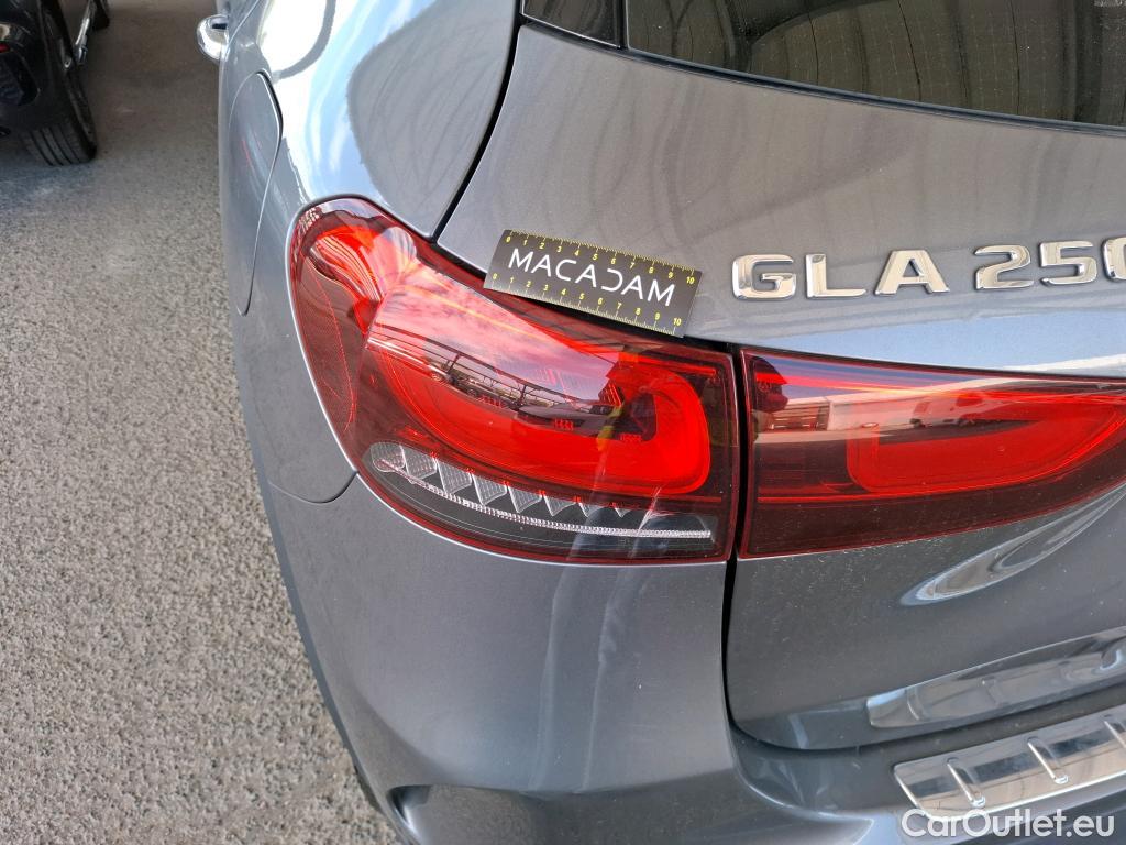  Mercedes  GLA MERCEDES-BENZ  / 2020 / 5P / SUV 1.3  250 e AMG LINE DCT #9