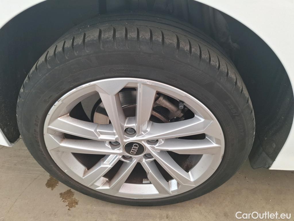 Audi  A3 AUDI  Berline / 2020 / 4P / Berline 30 TFSI MHEV S Tronic 110 Business Line #7