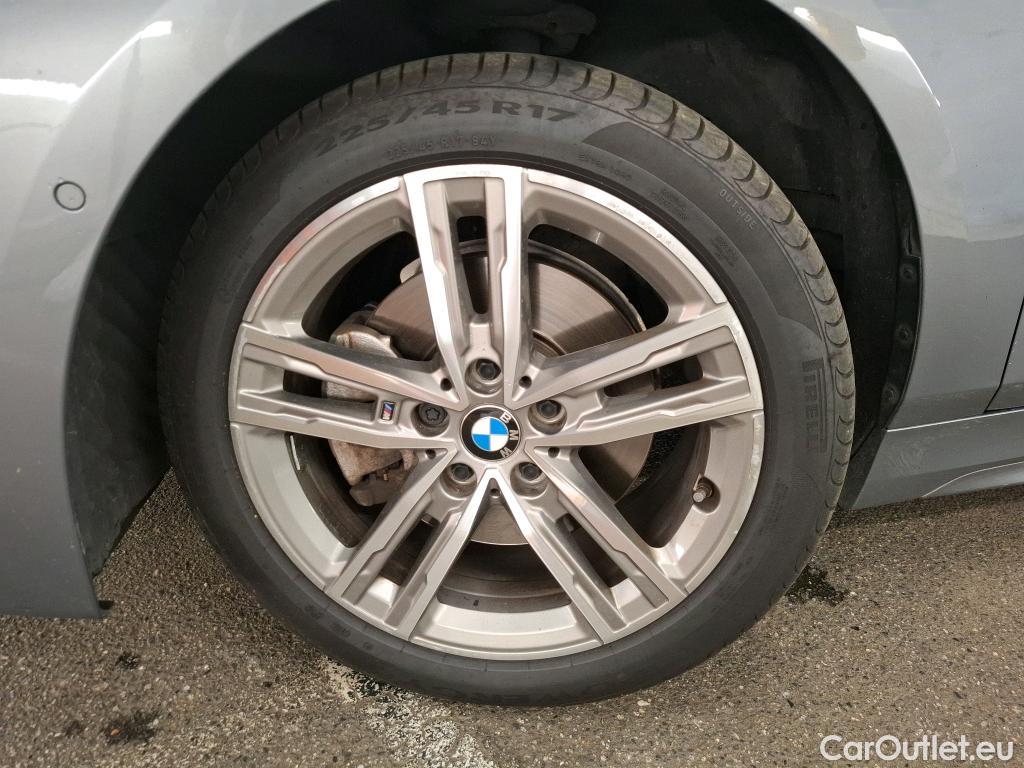  Bmw  Serie 1 BMW Série 1 / 2019 / 5P / Berline 2.0 118D AUTO Business Design #8