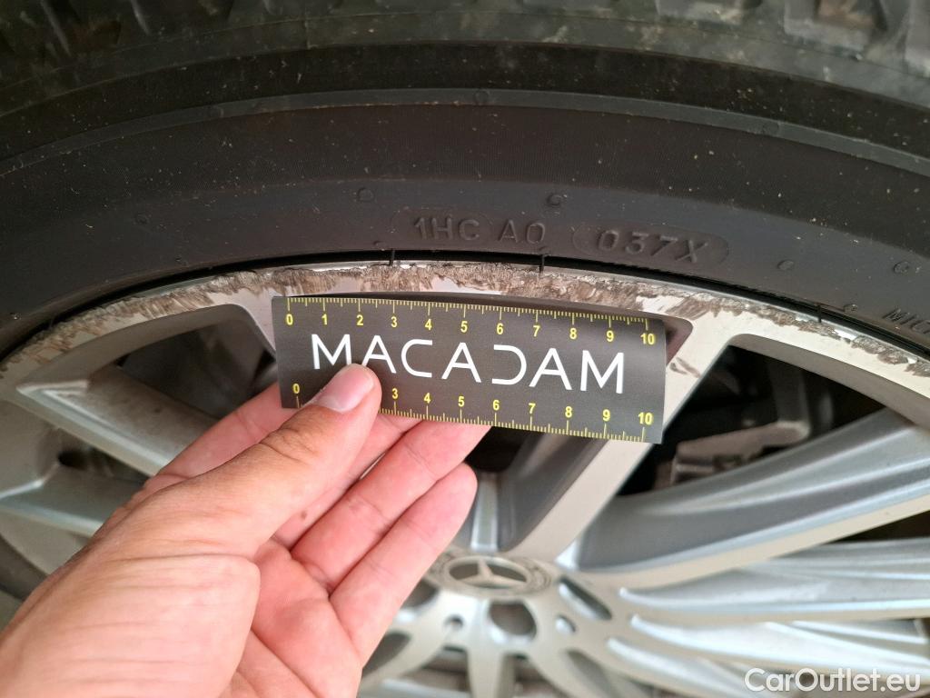 Mercedes  GLA MERCEDES-BENZ  / 2020 / 5P / SUV 1.3  250 e AMG LINE DCT #24