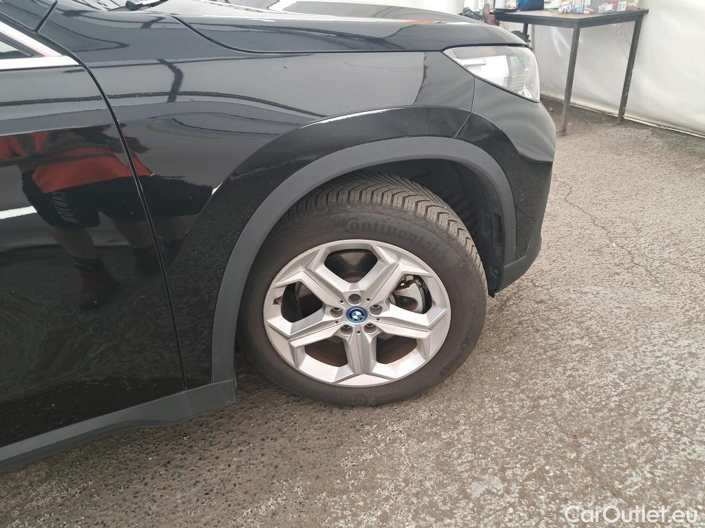  Bmw  iX 1 BMW iX1 / 2022 / 5P / SUV xDrive30 Business Design #25