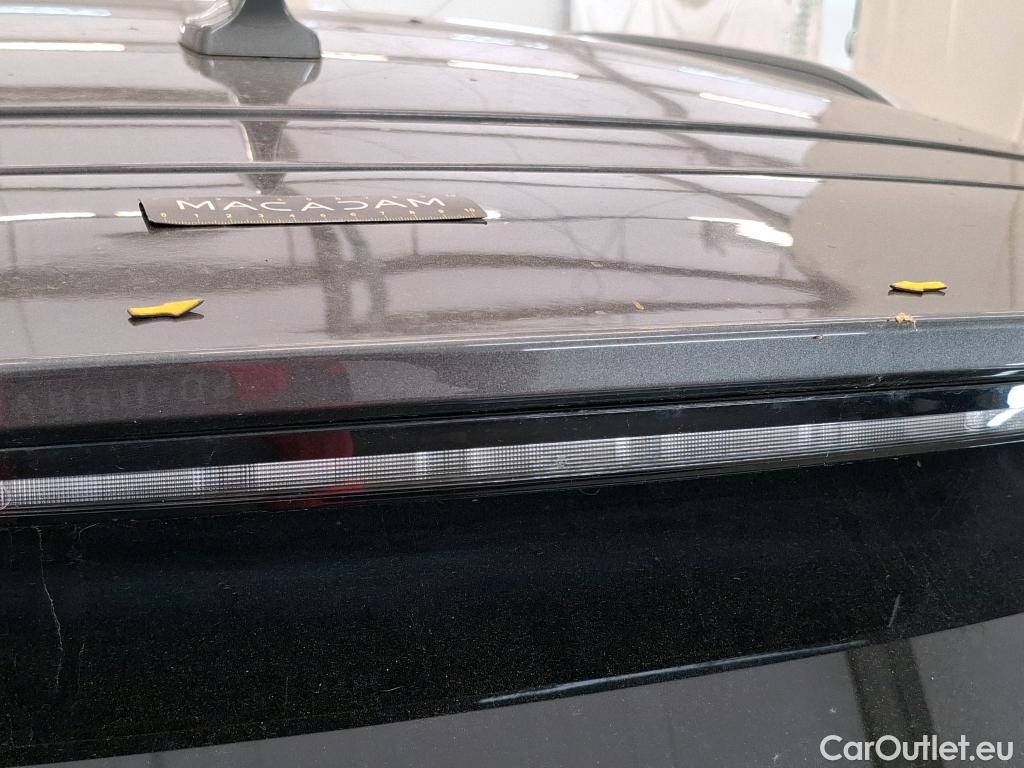  Ford  Kuga FORD  / 2019 / 5P / SUV 2.5 Duratec 225 ch PHEV eCVT Titanium #8