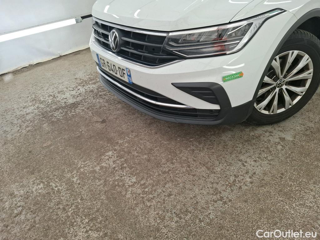  Volkswagen  Tiguan VOLKSWAGEN  / 2020 / 5P / SUV 2.0 TDI 150 DSG7 Life Business #1