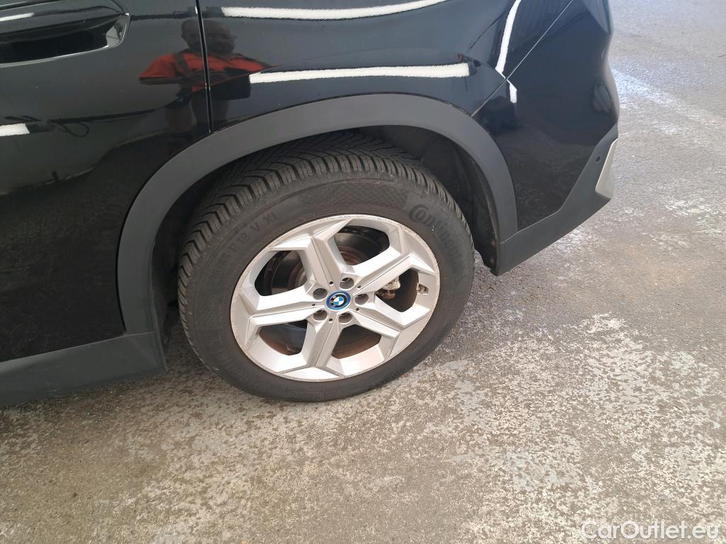  Bmw  iX 1 BMW iX1 / 2022 / 5P / SUV xDrive30 Business Design #20