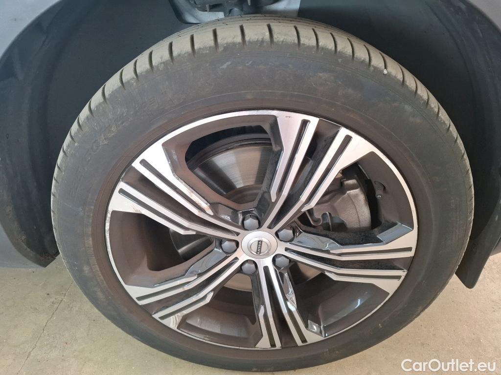  Volvo  XC 40 VOLVO XC40 / 2017 / 5P / SUV Recharge T4 211 DCT7 Inscription Busi #15
