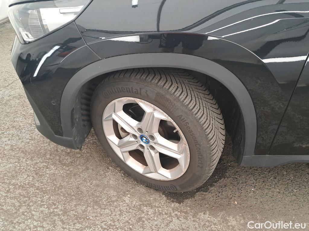  Bmw  iX 1 BMW iX1 / 2022 / 5P / SUV xDrive30 Business Design #16