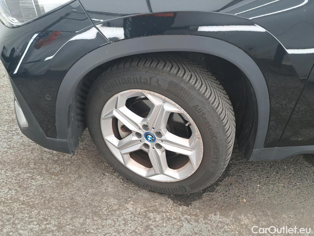  Bmw  iX 1 BMW iX1 / 2022 / 5P / SUV xDrive30 Business Design #4