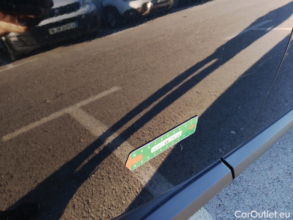  Toyota  C-HR TOYOTA  / 2019 / 5P / todoterreno 2.0 180H Advance #16