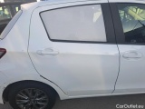  Toyota  Yaris TOYOTA  / 2017 / 5P / berlina con portón 1.5 100H Active #7