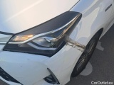  Toyota  Yaris TOYOTA  / 2017 / 5P / berlina con portón 1.5 100H Active #16