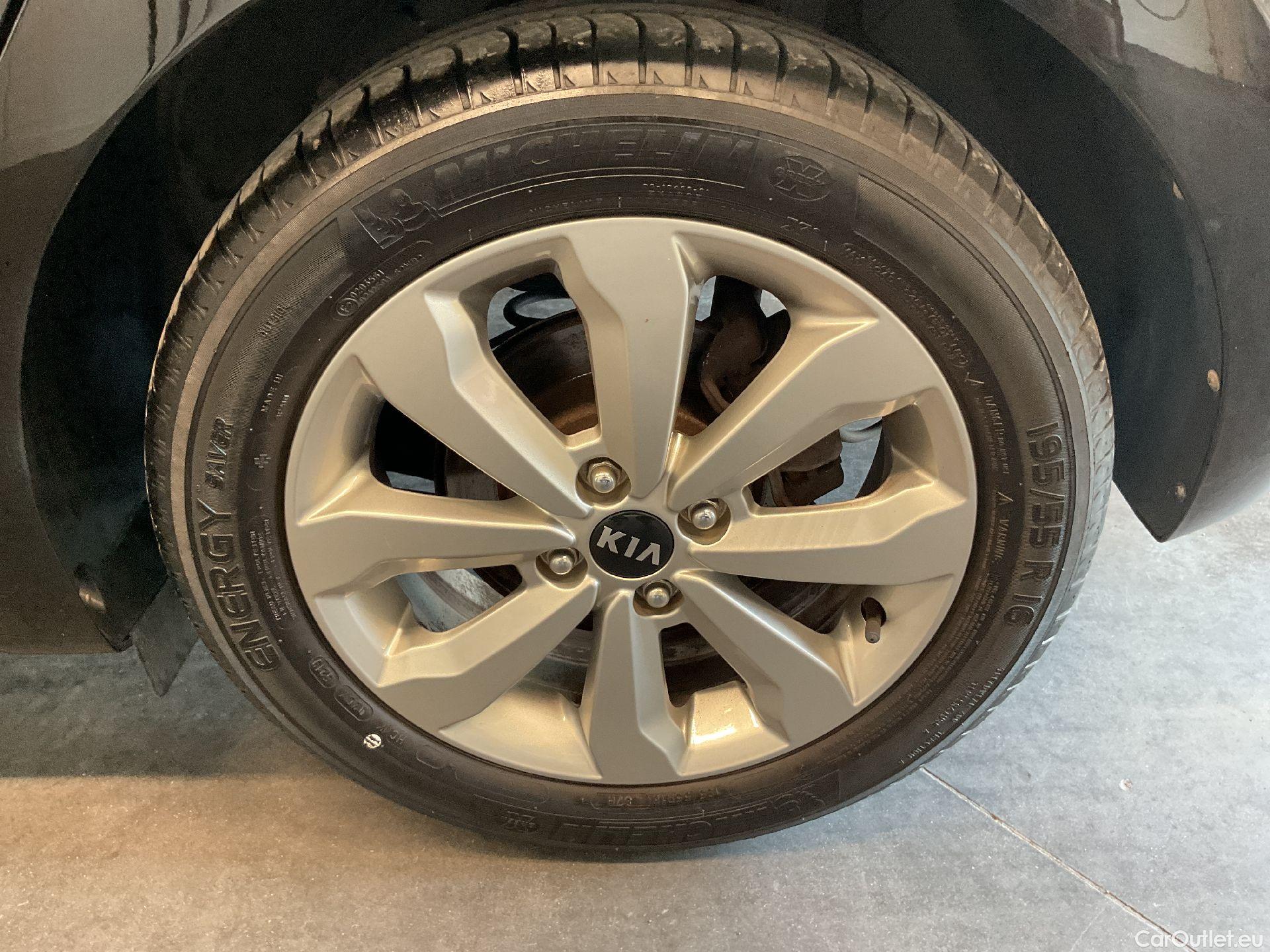  KIA  Rio Kia,  FL'20, KIA  1.0 T 100 More 5d #24