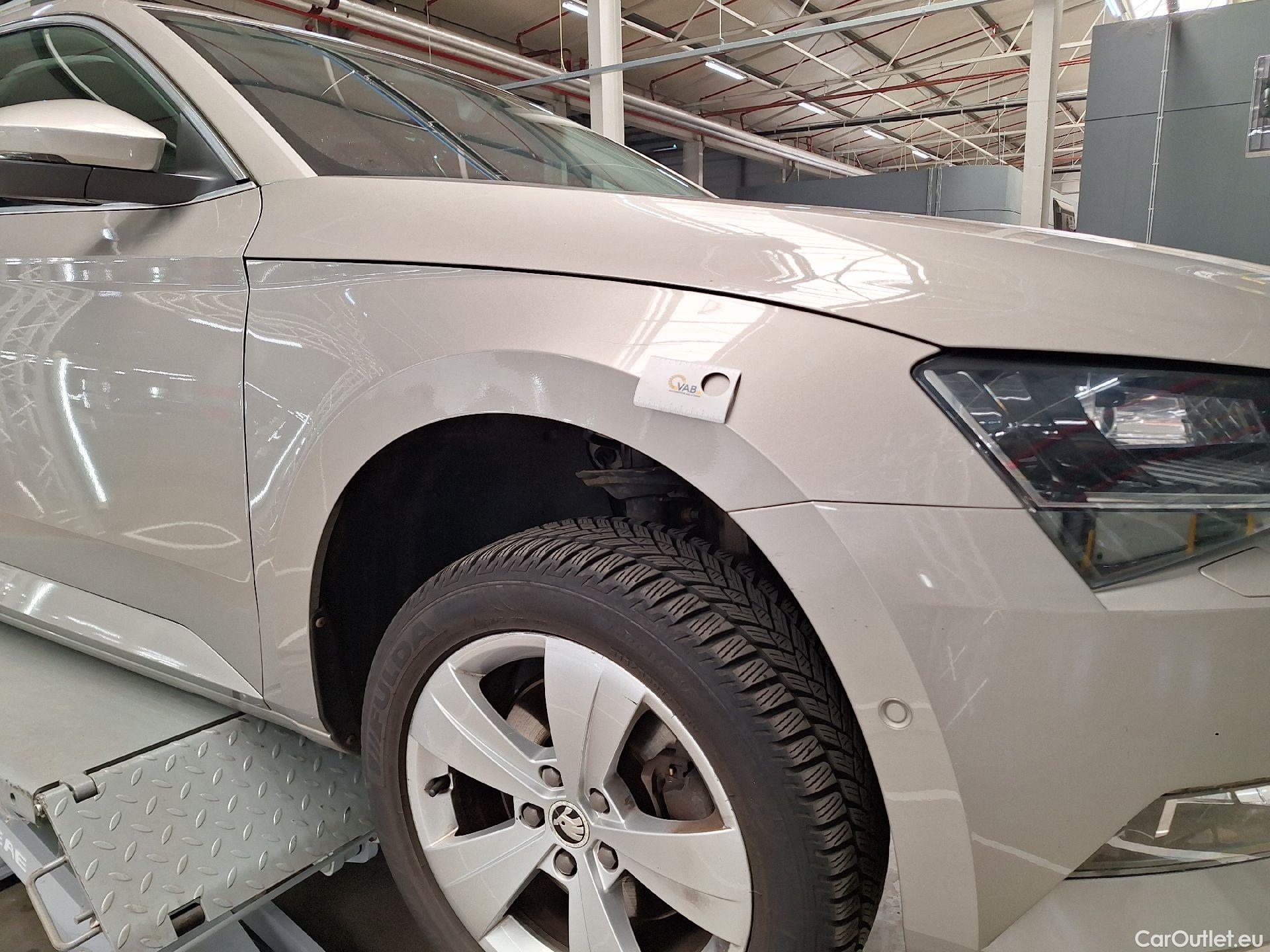  Skoda  Superb Skoda,  Combi '15, Skoda  Combi 2.0 CRTDI 110kW Style 5d #44