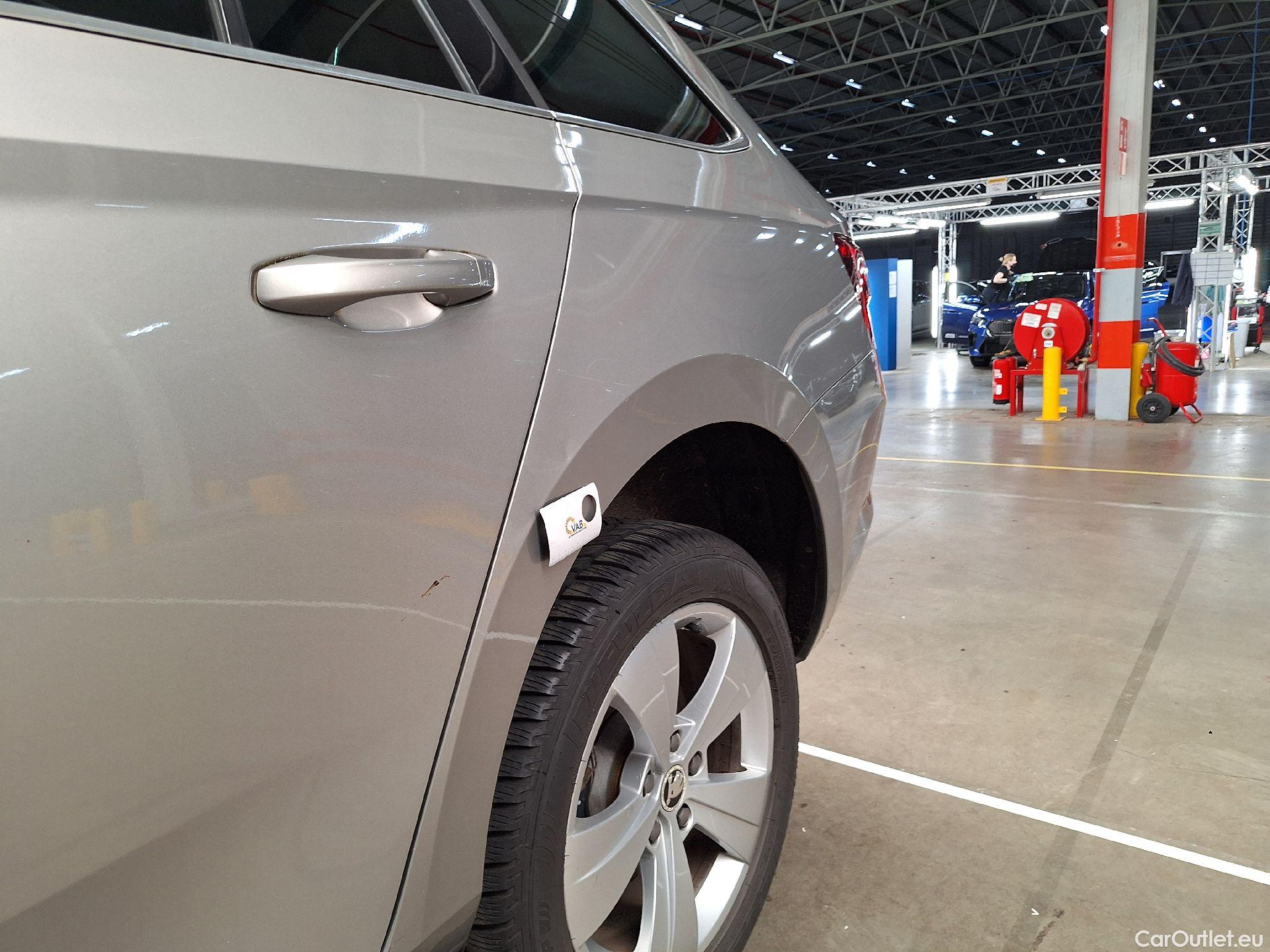  Skoda  Superb Skoda,  Combi '15, Skoda  Combi 2.0 CRTDI 110kW Style 5d #27