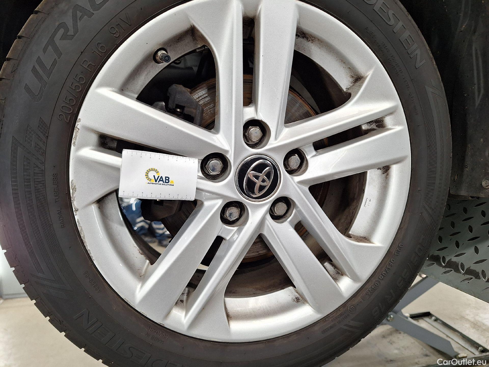  Toyota  Corolla Toyota,  TS '19, Toyota  Touring Sports 1.8 Hybrid Dynamic e #31