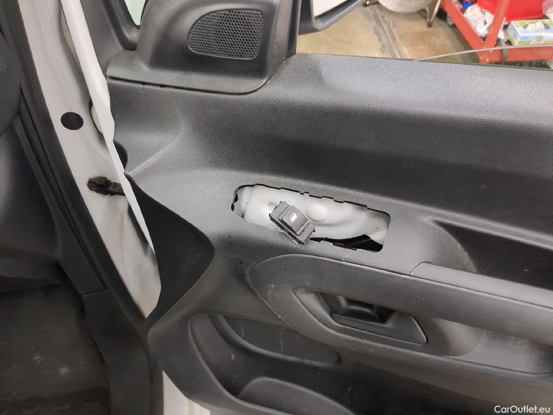  Citroen  Berlingo  Fourgon Club M 650 1.5 BlueHDi 75CV BVM5 E6dT #1