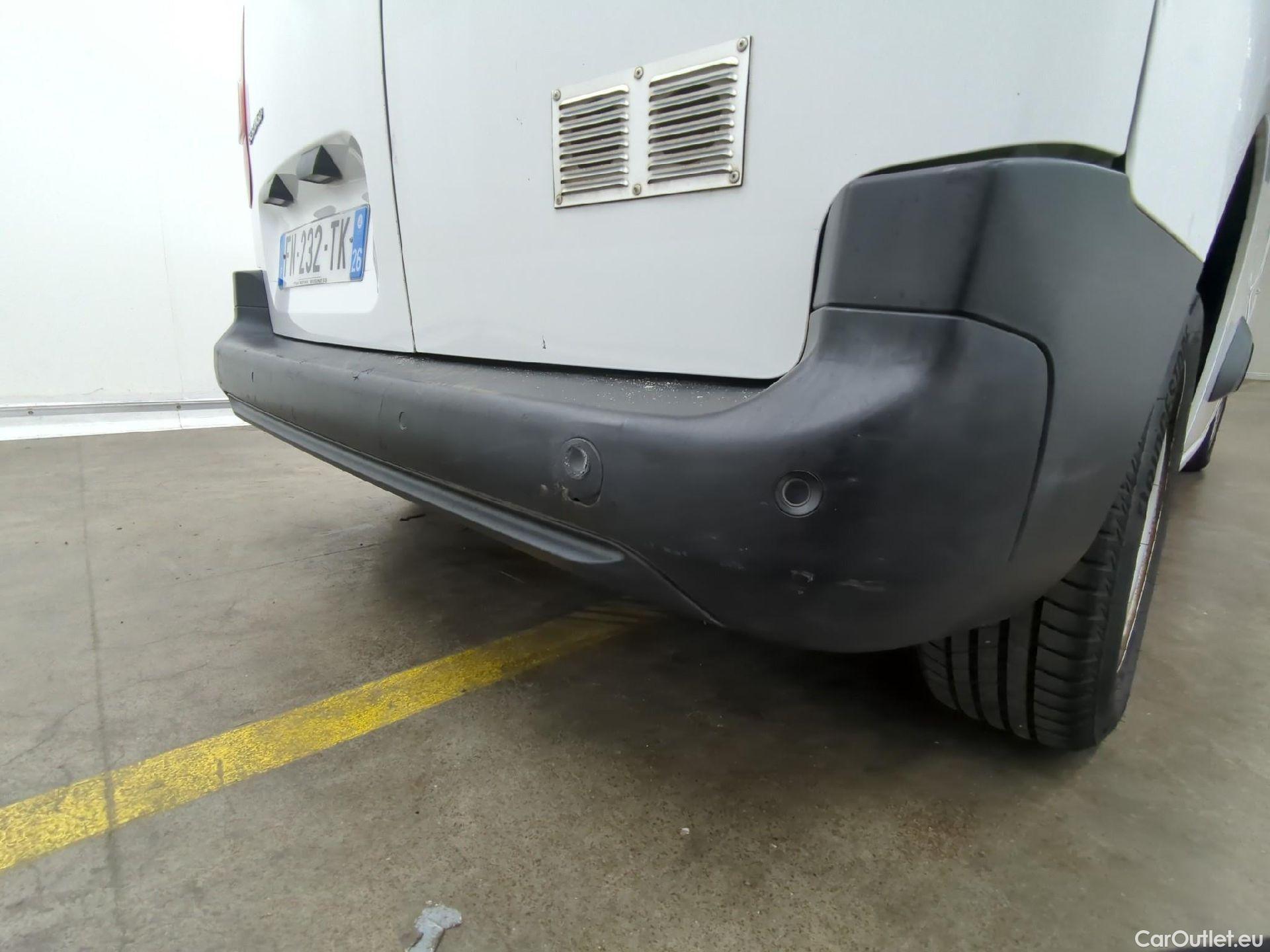  Citroen  Berlingo  Fourgon Club M 650 1.5 BlueHDi 75CV BVM5 E6dT #25