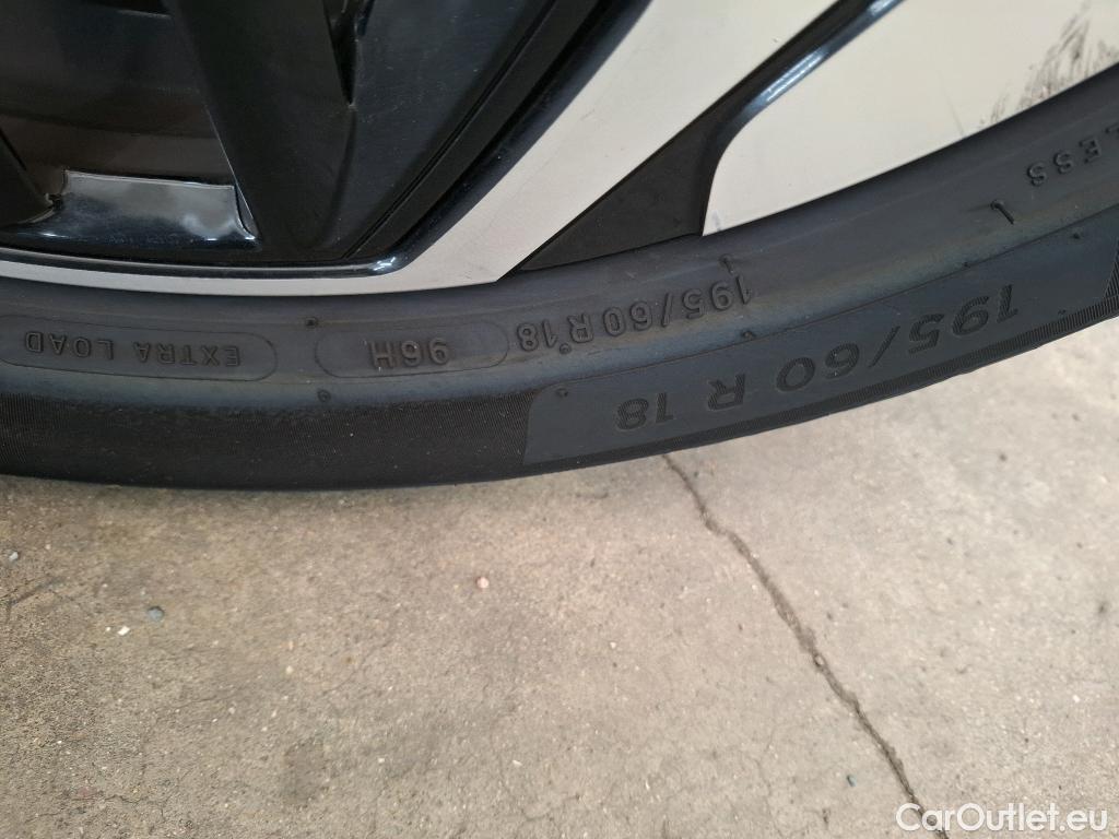  Citroen  C4  X Shine 1.2 PureTech 130CV BVA8 6E #17