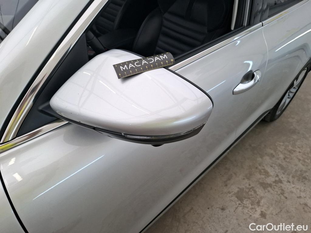  MG  EHS MG  / 2021 / 5P / SUV 1.5T GDI PHEV Luxury Auto #48
