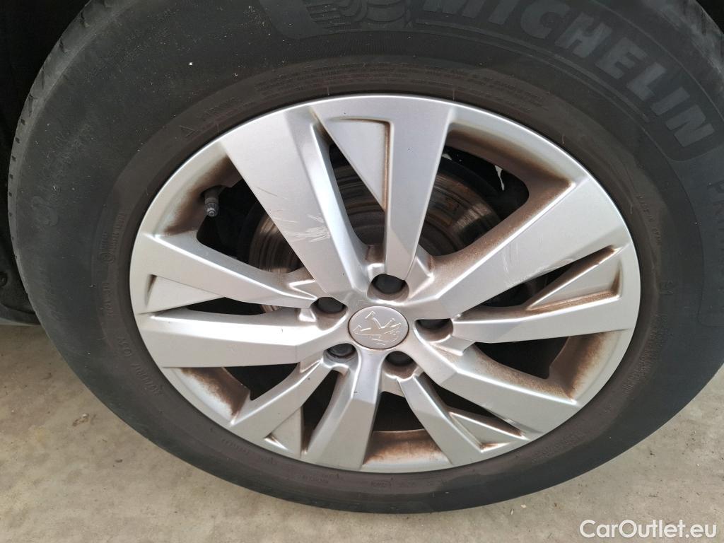  Peugeot  3008  Active Business 1.2 PureTech 130CV BVA8 E6d #36