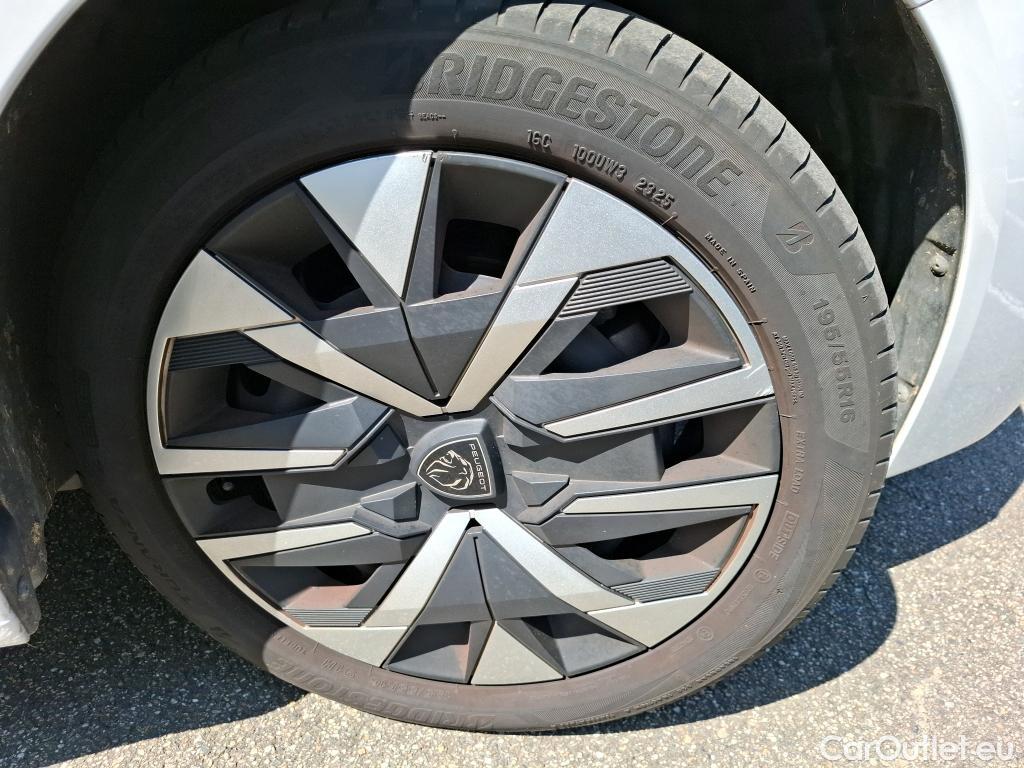  Peugeot  208  Active 1.2 PureTech 100CV BVM6 E6d #13