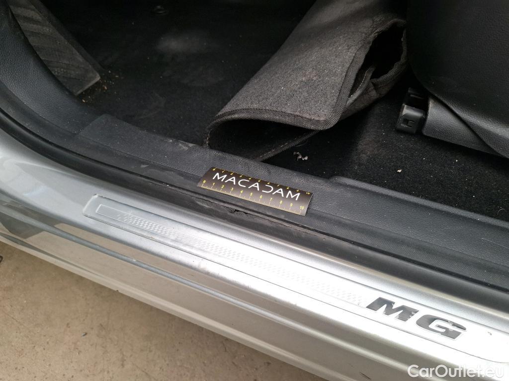  MG  EHS MG  / 2021 / 5P / SUV 1.5T GDI PHEV Luxury Auto #46