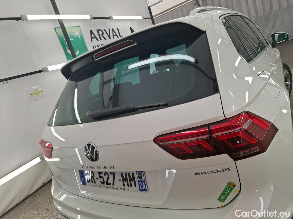  Volkswagen  Tiguan VOLKSWAGEN  / 2020 / 5P / SUV 1.4 eHybrid 245 DSG6 R-Line Exclusive #23