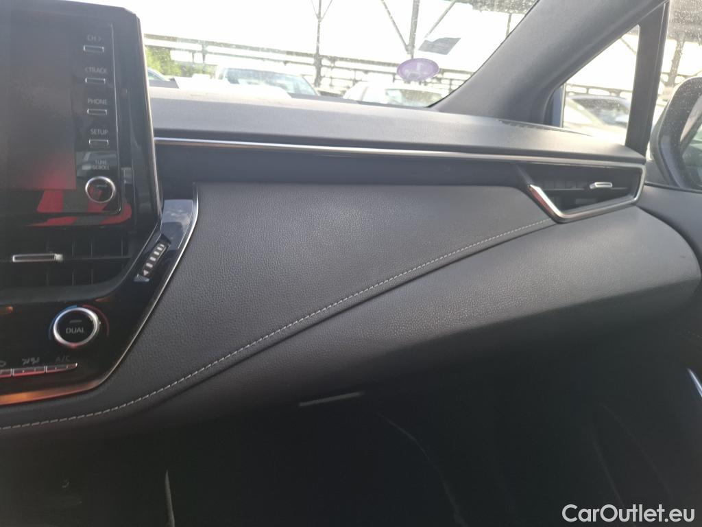  Toyota  Corolla TOYOTA  Touring Sports / 2018 / 5P / Break Hybride 122h Dynamic Business Stage Acad #67