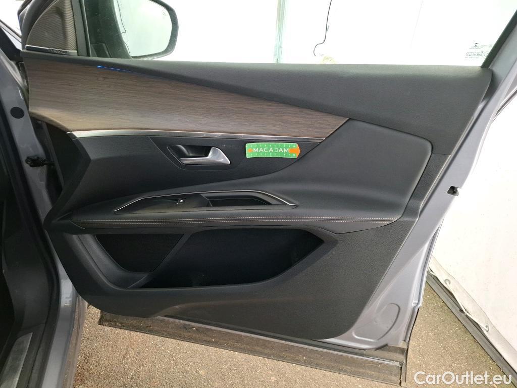  Peugeot  3008 PEUGEOT  / 2020 / 5P / SUV 1.6 HYBRID 225 E-EAT8 GT Pack #44