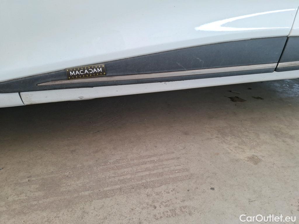  Renault  Clio  IV Trend 0.9 TCe 90CV BVM5 E6 #10