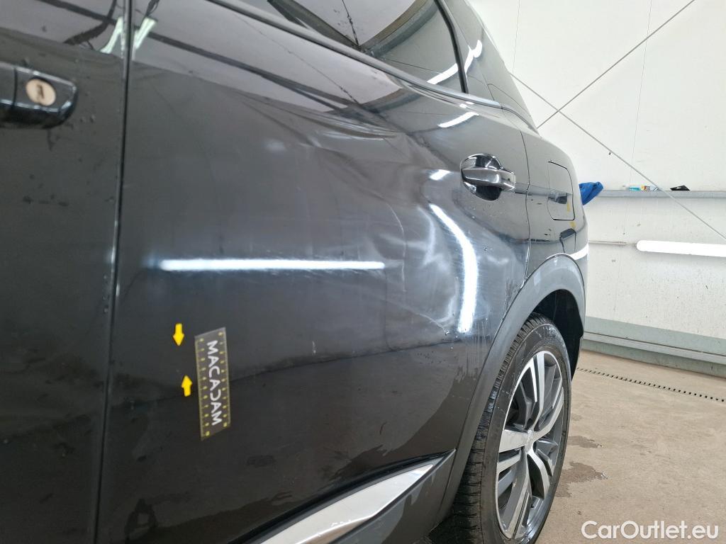  Peugeot  3008 PEUGEOT  / 2020 / 5P / SUV 1.6 HYBRID 225 E-EAT8 Allure #60