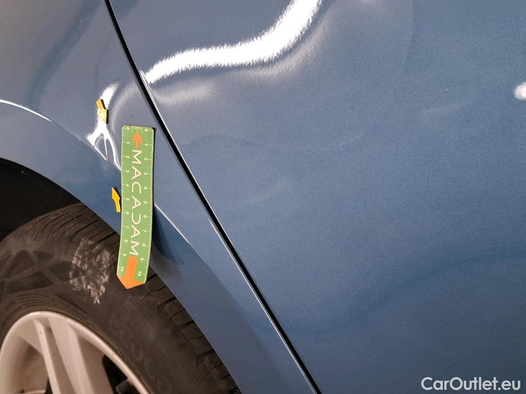  Toyota  Corolla TOYOTA  Touring Sports / 2018 / 5P / Break Hybride 122h Dynamic Business Stage Acad #31