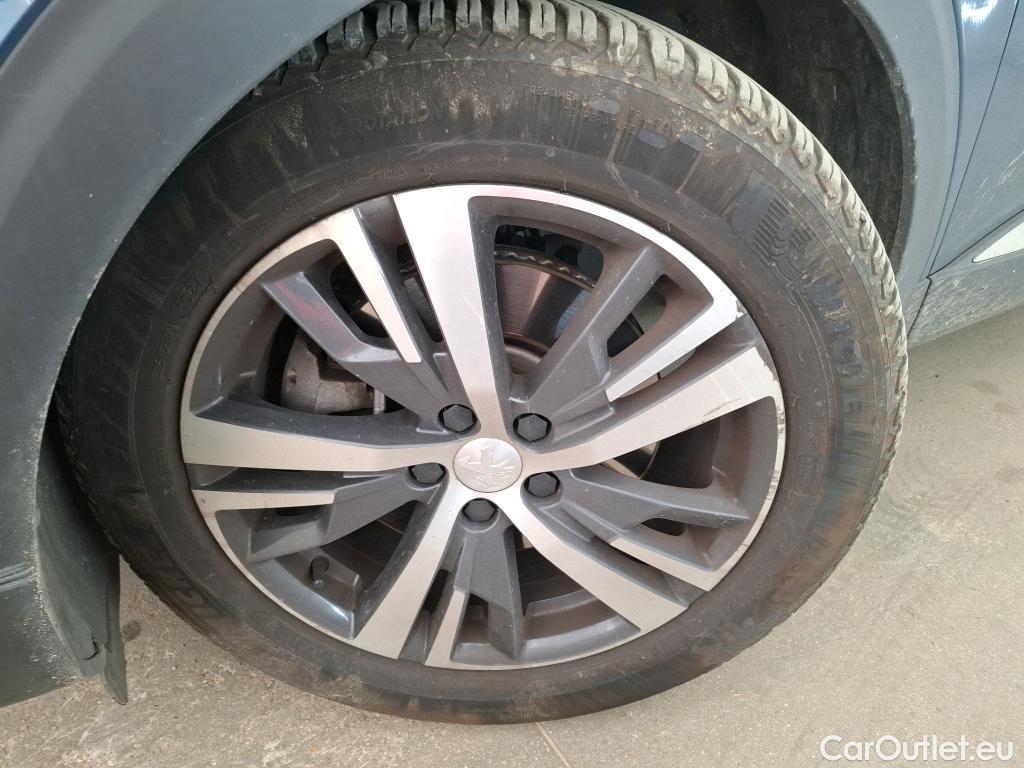  Peugeot  3008 PEUGEOT  / 2020 / 5P / SUV 1.6 HYBRID 225 E-EAT8 Allure Pack #22