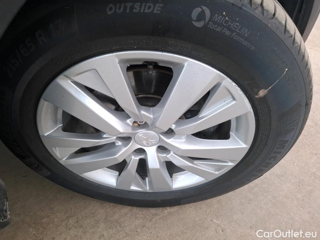  Peugeot  5008  Active Pack 1.2 PureTech 130CV BVA8 7 Sieges E6d #20