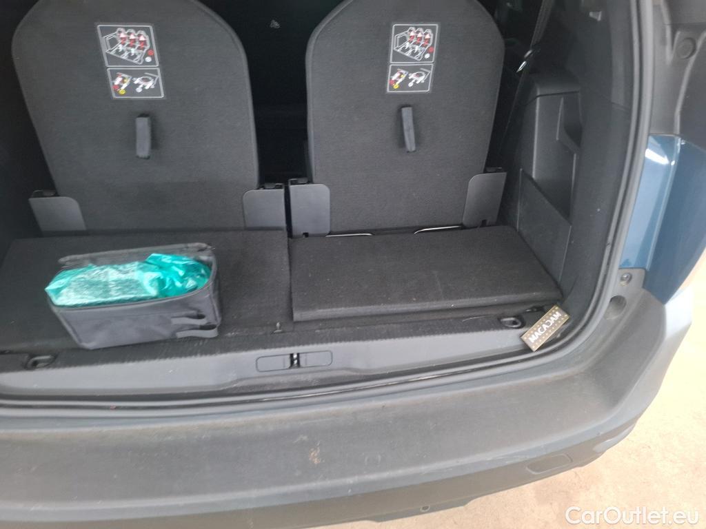  Peugeot  5008  Active Pack 1.2 PureTech 130CV BVA8 7 Sieges E6d #12
