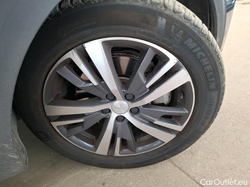  Peugeot  3008 PEUGEOT  / 2020 / 5P / SUV 1.6 HYBRID 225 E-EAT8 Allure Pack #27