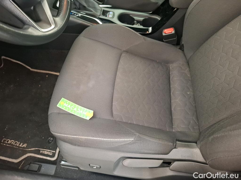  Toyota  Corolla TOYOTA  Touring Sports / 2018 / 5P / Break Hybride 122h Dynamic Business Stage Acad #59