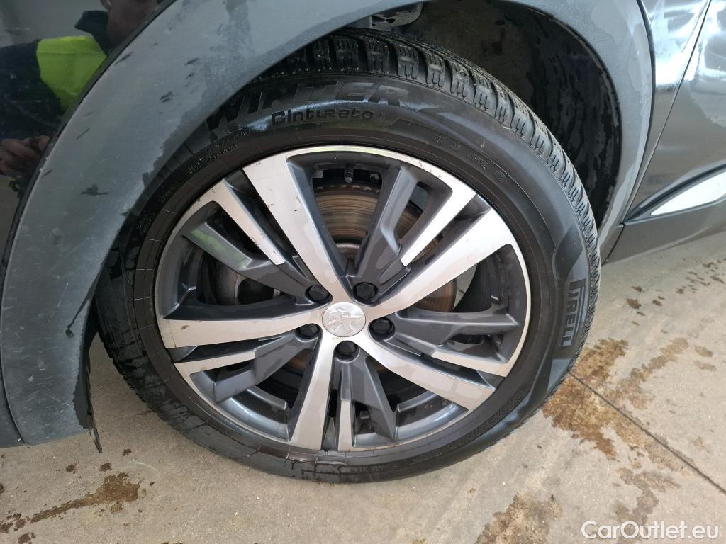 Peugeot  3008 PEUGEOT  / 2020 / 5P / SUV 1.6 HYBRID 225 E-EAT8 Allure #51