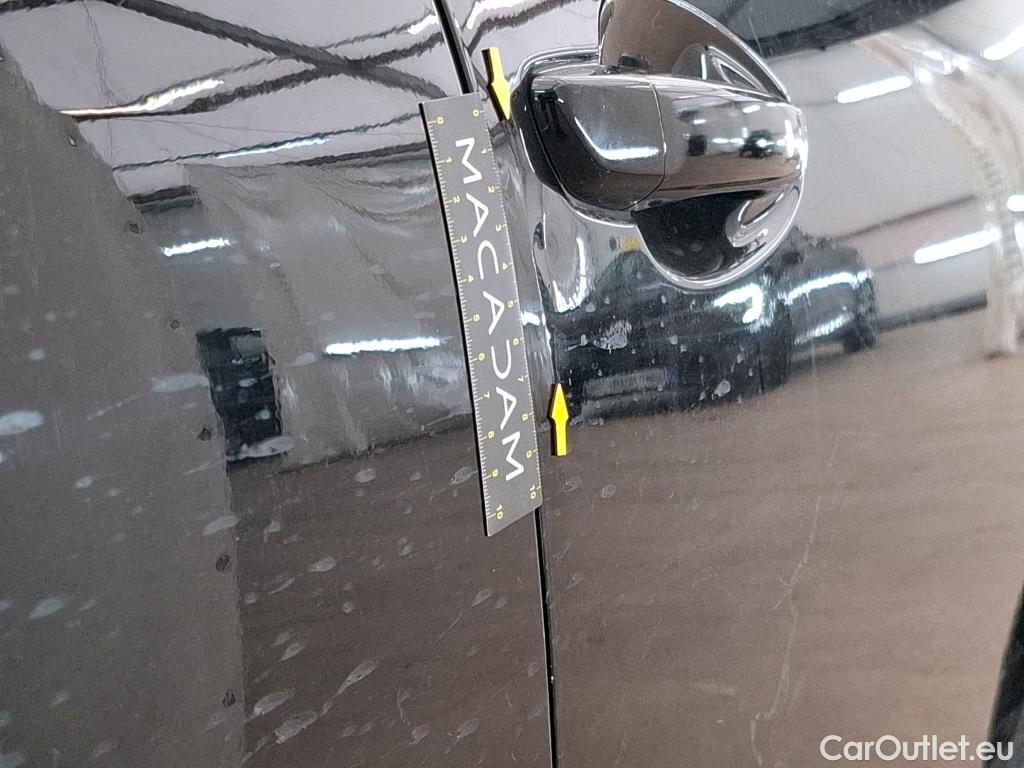 Peugeot  3008 PEUGEOT  / 2020 / 5P / SUV 1.6 HYBRID 225 E-EAT8 Allure #6
