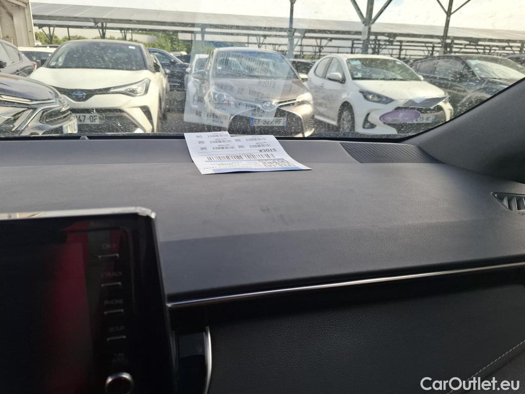  Toyota  Corolla TOYOTA  Touring Sports / 2018 / 5P / Break Hybride 122h Dynamic Business Stage Acad #66