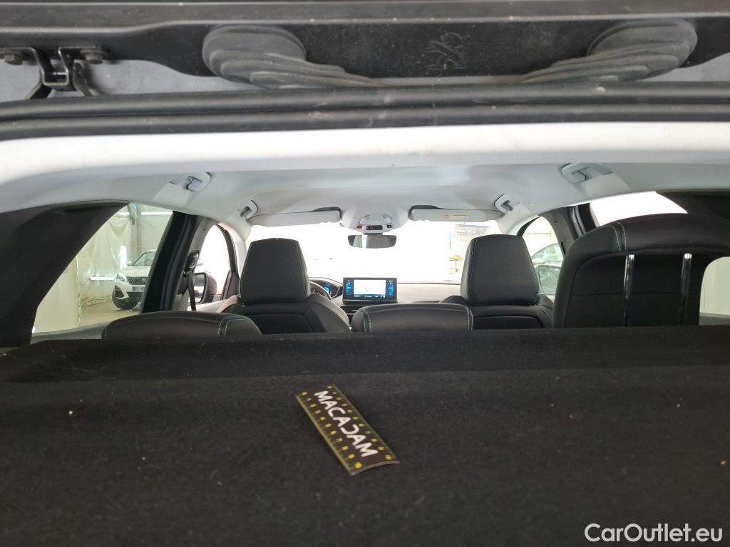  Peugeot  3008 PEUGEOT  / 2020 / 5P / SUV 1.6 HYBRID 225 E-EAT8 Allure Pack #33