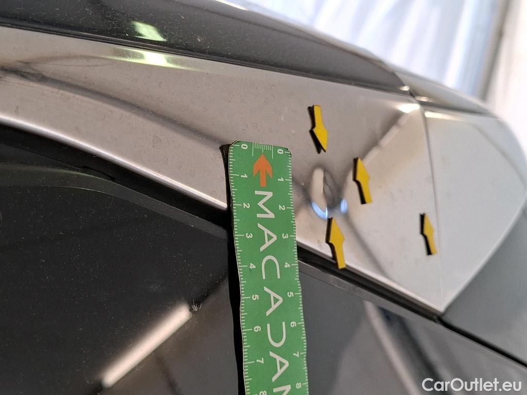  Peugeot  3008 PEUGEOT  / 2020 / 5P / SUV 1.6 HYBRID 225 E-EAT8 GT Pack #19