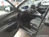  Peugeot  3008 PEUGEOT  / 2020 / 5P / SUV BLUEHDI 130 EAT8 SeS ALLURE #117