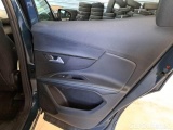  Peugeot  3008 PEUGEOT  / 2020 / 5P / SUV BLUEHDI 130 EAT8 SeS ALLURE #121