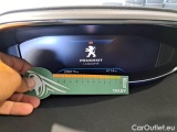  Peugeot  3008 PEUGEOT  / 2020 / 5P / SUV BLUEHDI 130 EAT8 SeS ALLURE #156