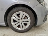  Peugeot  308 PEUGEOT  / 2017 / 5P / BERLINA BUSINESS BLUEHDI 130 EAT8 SeS AUT. #115