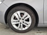  Peugeot  308 PEUGEOT  / 2017 / 5P / BERLINA BUSINESS BLUEHDI 130 EAT8 SeS AUT. #127