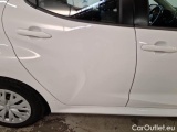  Toyota  Yaris TOYOTA  / 2020 / 5P / BERLINA HYBRID BUSINESS MY20 #72