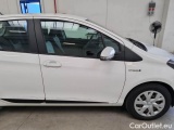  Toyota  Yaris TOYOTA  / 2017 / 5P / BERLINA 1.5 HYBRID ACTIVE #46