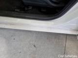  Toyota  Yaris TOYOTA  / 2017 / 5P / BERLINA 1.5 HYBRID ACTIVE #96