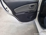  Toyota  Yaris TOYOTA  / 2017 / 5P / BERLINA 1.5 HYBRID ACTIVE #100